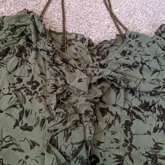 Express olive green floral tank with chain straps - Picture 4 of 4